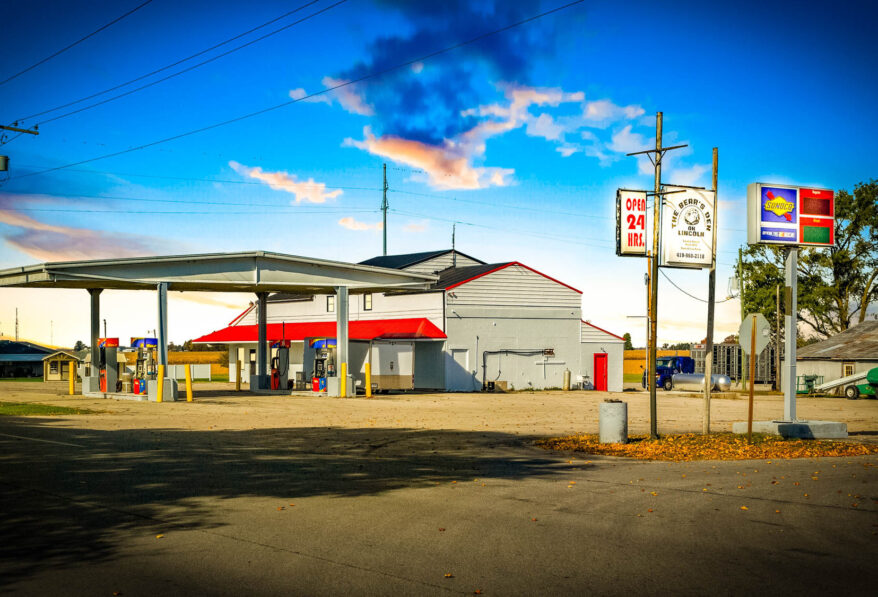 Bears Den Truck Stop