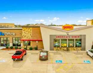 Denny's & FedEx NNN Multi-Tenant