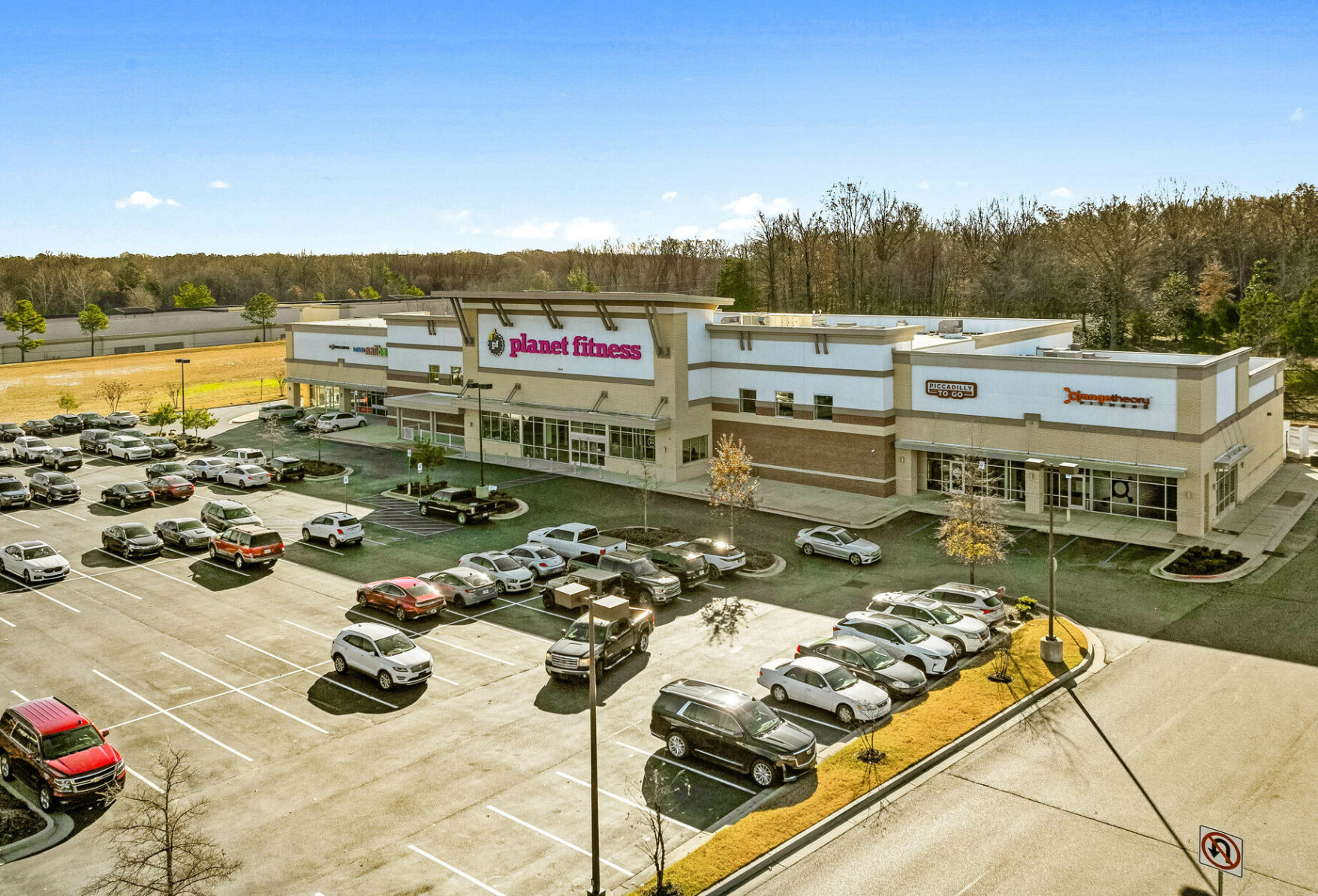 Olive Branch Crossing NNN Shopping Center Asset Mississippi