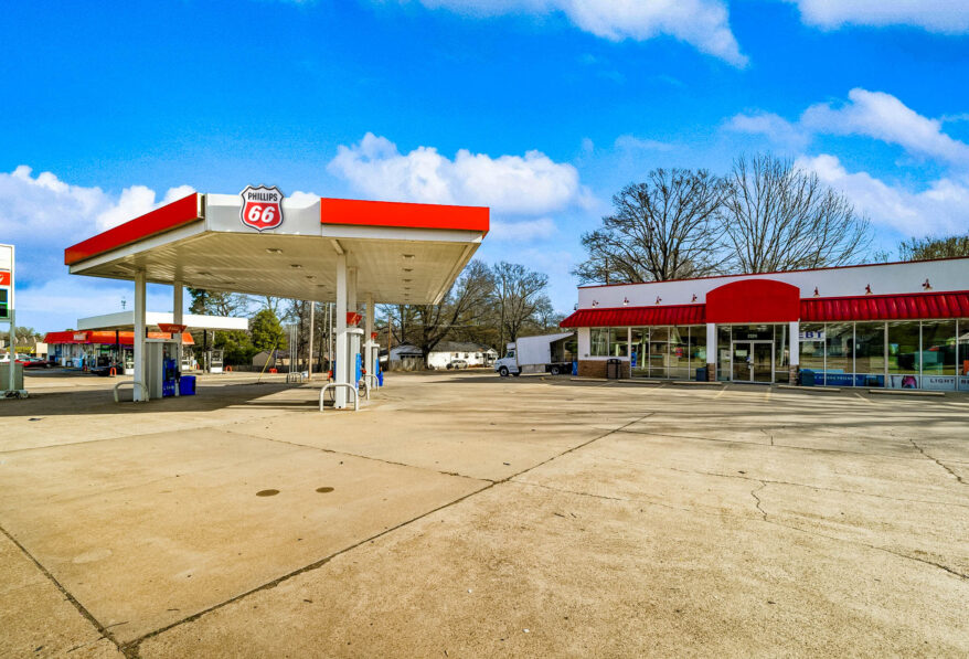 P66 Gas Station Absolute NNN Asset