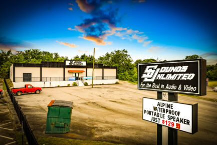 Owner-User Retail Opportunity