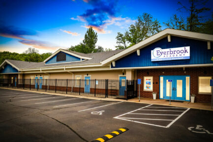 Everbrook Academy Absolute NNN