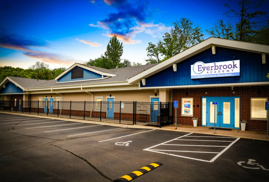 Everbrook Academy Absolute NNN