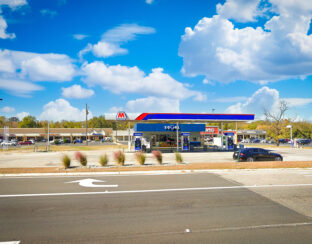 Vacant C-Store Owner-User