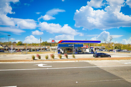 Vacant C-Store Owner-User