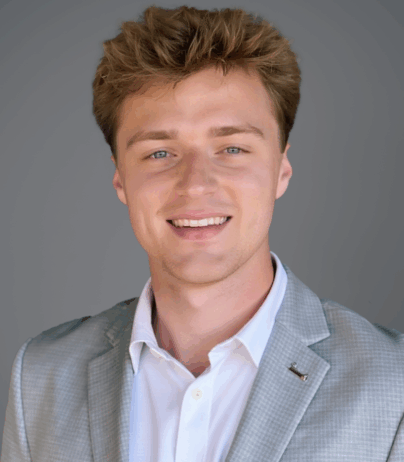 Carson-Adler-Headshot-aspect-ratio-420-510