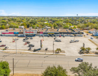 default Cuero Plaza Shopping Center