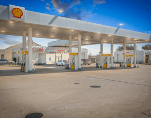 Owner-User C-Store & Popeyes NN