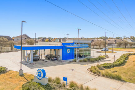 Hancock Whitney Bank NNN