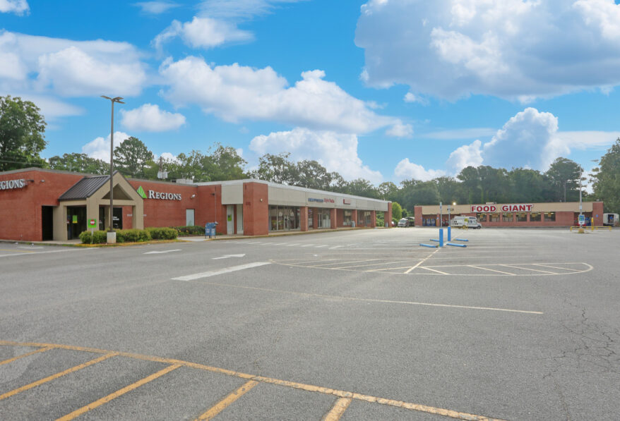 Hueytown Plaza Shopping Center