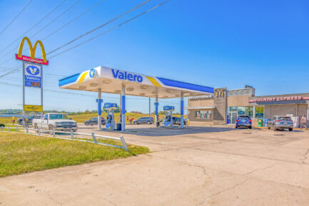 McDonald’s & Valero Gas Station Absolute NNN