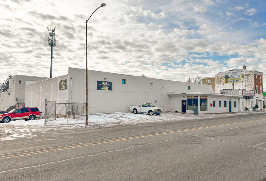 Small Bay Industrial Service Building