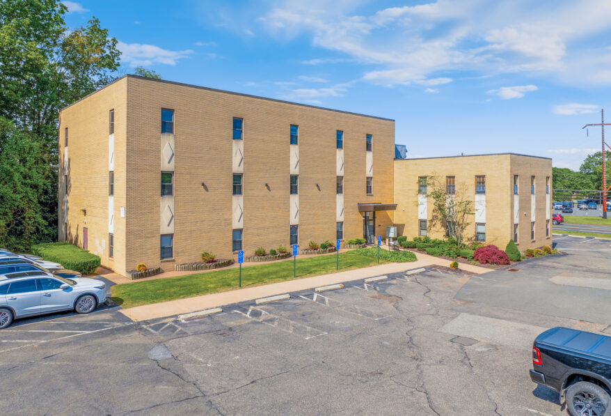 Value-Add Multi-Tenant MOB Office