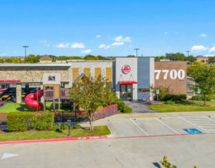 Hat Creek Burger Absolute NNN