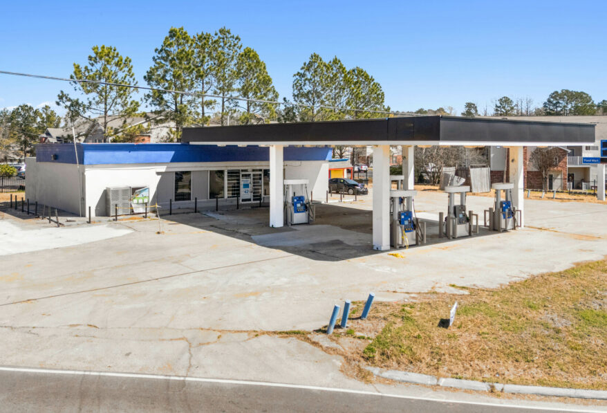 Owner-User Gas Station