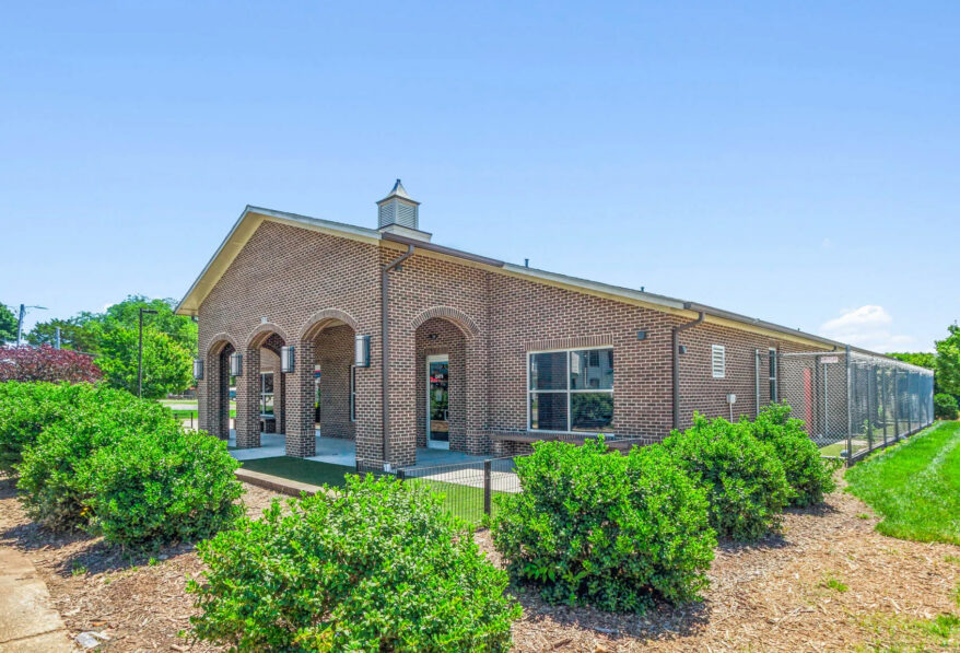 Freestanding Owner-User Opportunity