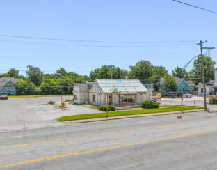 Vacant Long John Silver