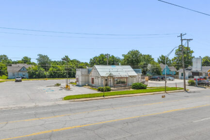 Vacant Long John Silver