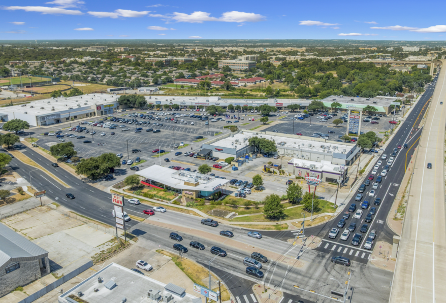 Market at Lake Creek
