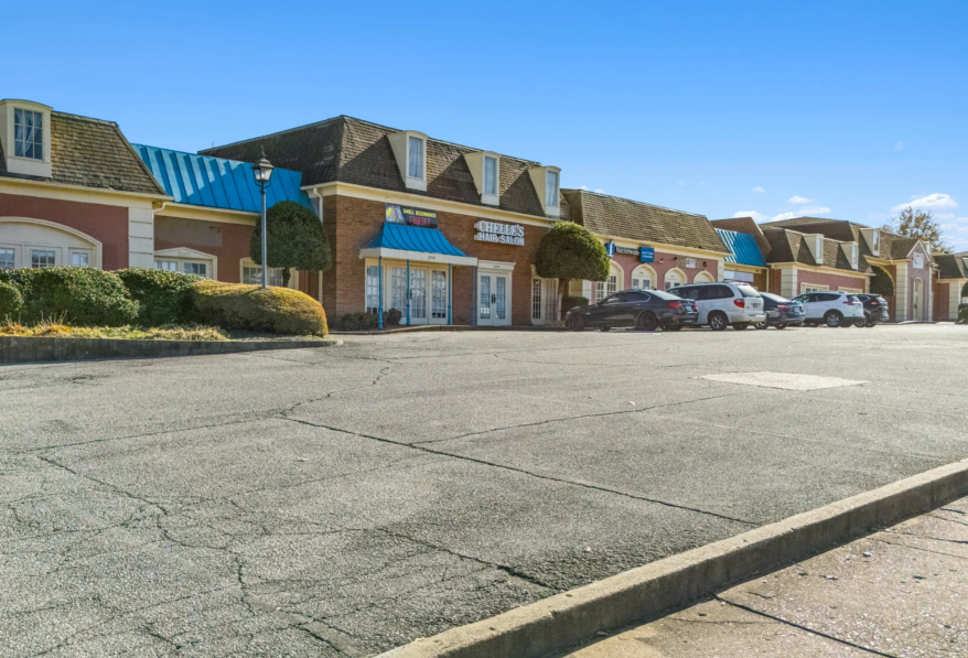 Hickory Ridge Strip Center